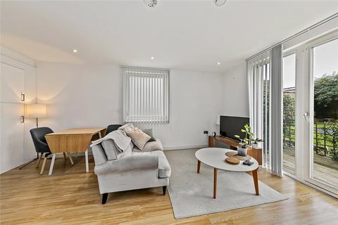 2 bedroom apartment to rent, Garden Road, Richmond, TW9