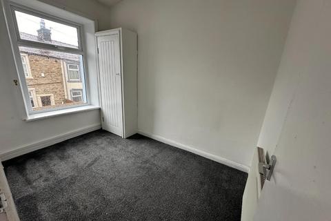 2 bedroom terraced house to rent, Ingham Street, Padiham