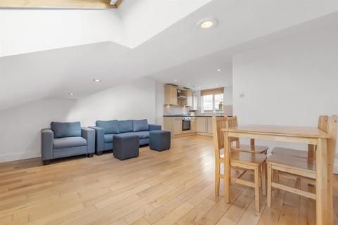 1 bedroom flat for sale, Plato Road, London SW2