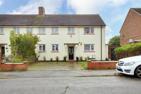 17 Carleton Road, Cheshunt, Waltham Cross, EN8 0BD