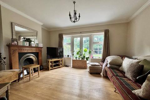 4 bedroom semi-detached house for sale, Den Close, Beckenham, BR3