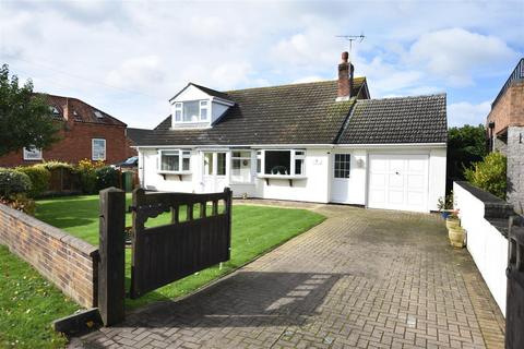 4 bedroom detached bungalow for sale, Chapel Lane, Bathley, Newark