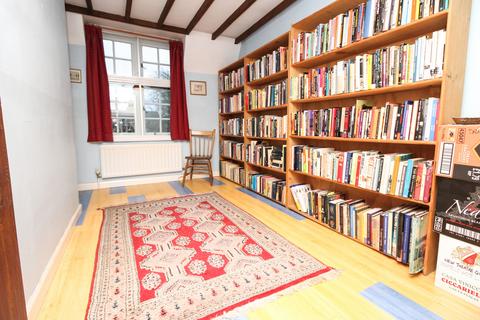 15 Mallory Road, Bishops Tachbrook, Leamington Spa, CV33 9QX