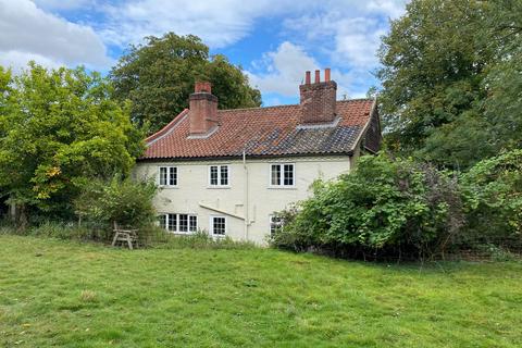 4 bedroom detached house for sale, Flordon, Norwich