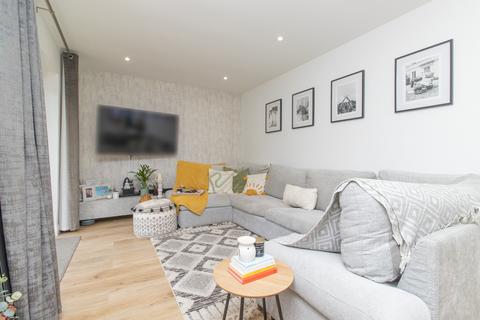 69 Coronation Close, Broadstairs, CT10 3DL