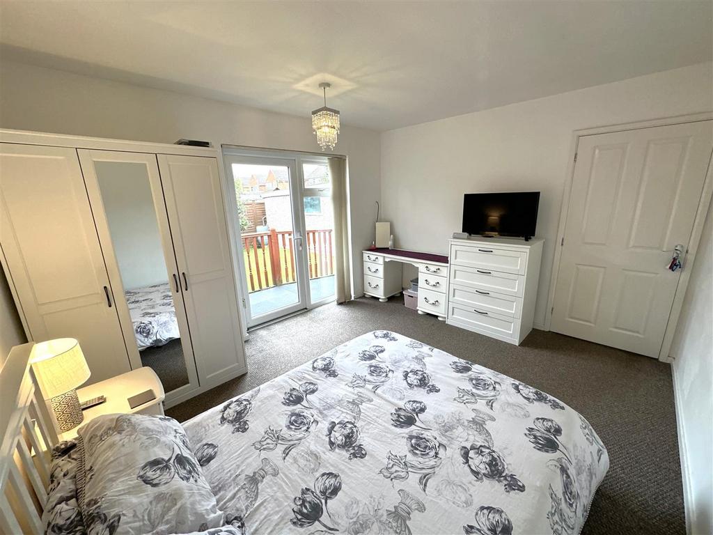 Bedroom One With French Doors 611