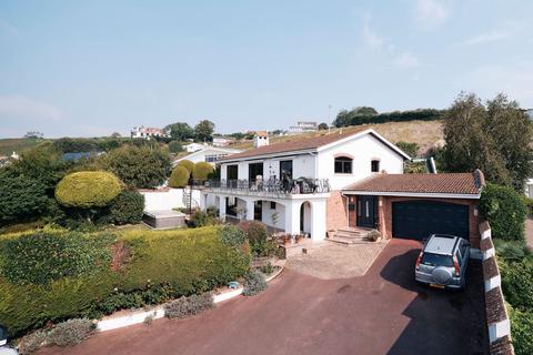 La Rue De Haut, Jersey JE3