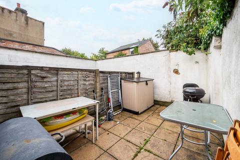 1 bedroom flat for sale, George Lane, Hither Green, London, SE13