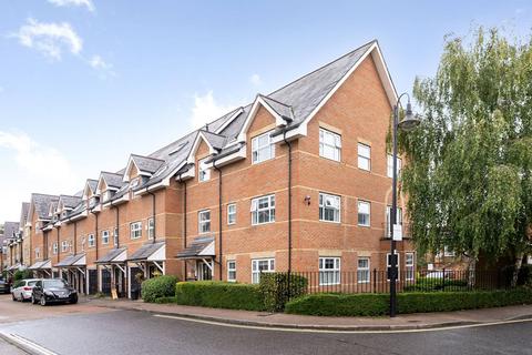 2 bedroom flat for sale, Hayes Grove, East Dulwich, London, SE22