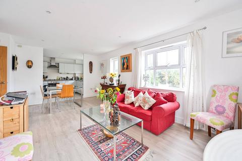 2 bedroom flat for sale, Hayes Grove, East Dulwich, London, SE22