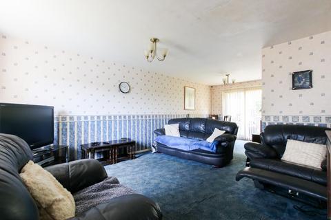 3 bedroom terraced house for sale, Amberley Chase, Killingworth, NE12