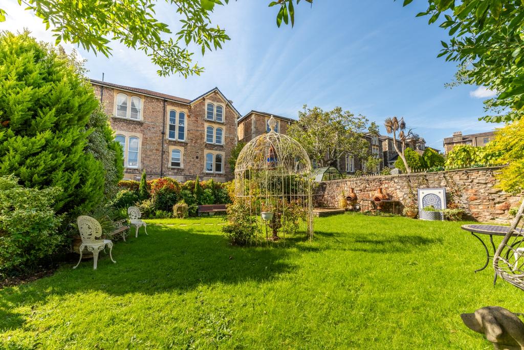 Sunny Rear Garden