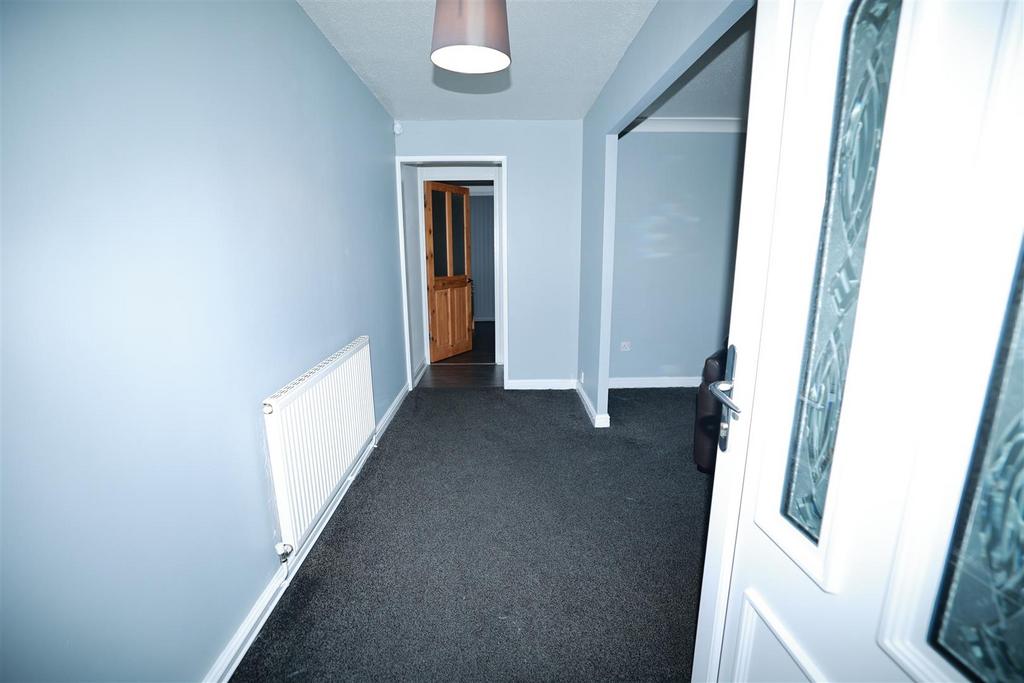 R6 3208.jpg
