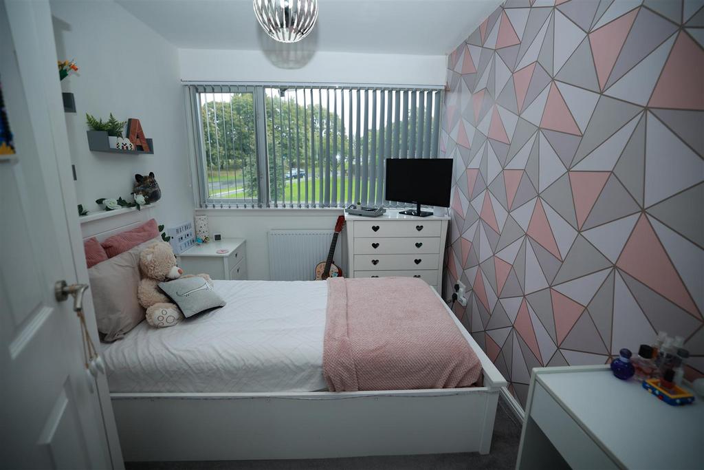 R6 3248.jpg