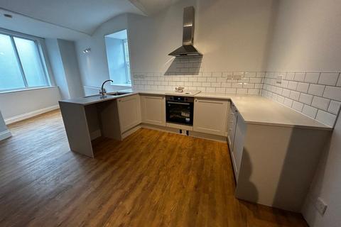 2 bedroom apartment to rent, Stamford Street, Stalybridge,