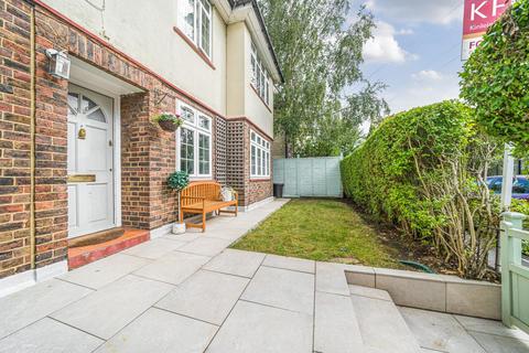 36 Fieldview, London, SW18 3HG