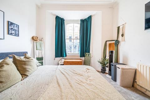 2 bedroom flat for sale, Landor Road, Clapham