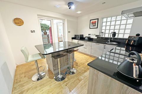 4 bedroom detached house for sale, Hollywood Lane, Hollywood, B47 5PP