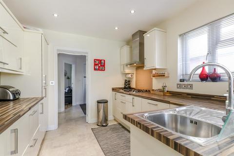 3 bedroom semi-detached house for sale, Elmfield Road, London E4