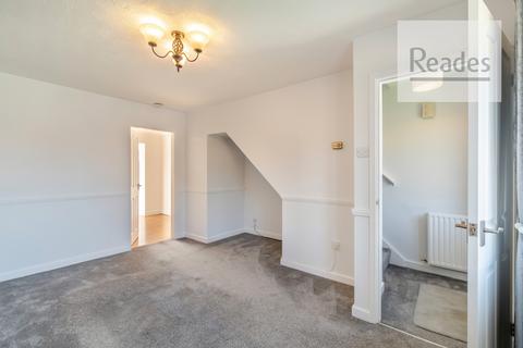 2 bedroom semi-detached house to rent, Tilers Close, Buckley CH7 2