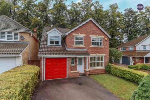 4 bedroom detached house for sale, Grange Close, Watford WD17