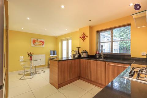 4 bedroom detached house for sale, Grange Close, Watford WD17