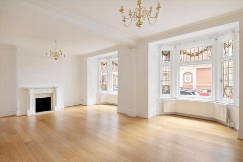 5 bedroom flat for sale, Iverna Court, London, W8