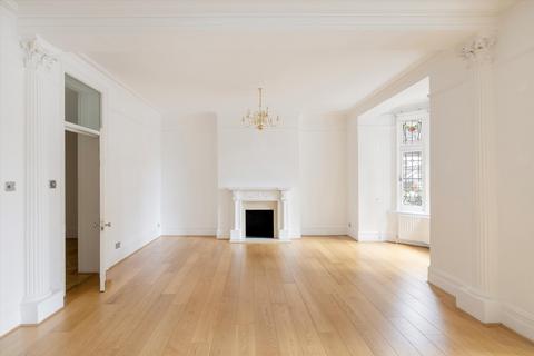 5 bedroom flat for sale, Iverna Court, London, W8