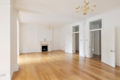 5 bedroom flat for sale, Iverna Court, London, W8