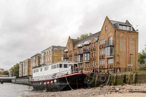 2 bedroom houseboat for sale, Ancient Moorings, 144-149 Rotherhithe St, Rotherhithe, London, SE16