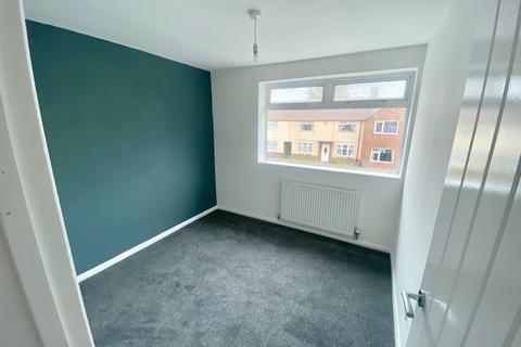 3 bedroom semi-detached house to rent, Middlesbrough TS6