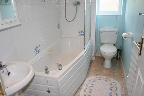 5 Iris Walk, Edgware, HA8 9GG