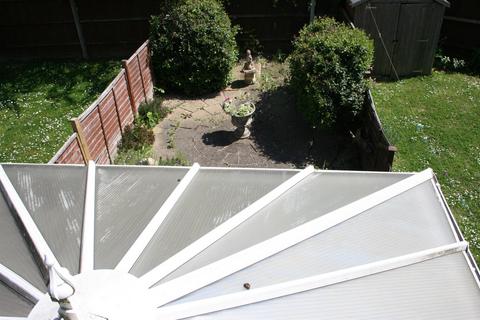 5 Iris Walk, Edgware, HA8 9GG