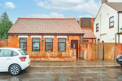 2 bedroom detached bungalow for sale, Palgrave Road, Great Yarmouth