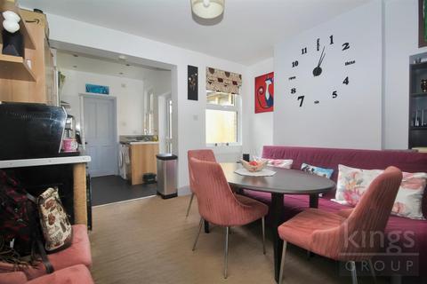 4 Park Road, Waltham Cross, EN8 8AG
