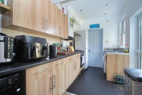 4 Park Road, Waltham Cross, EN8 8AG
