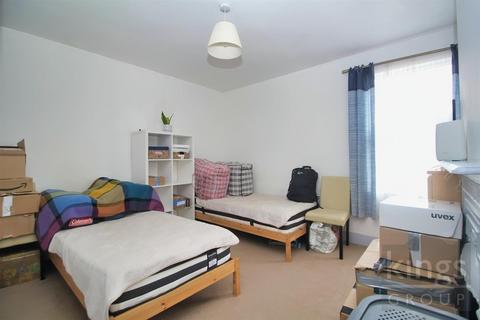 4 Park Road, Waltham Cross, EN8 8AG