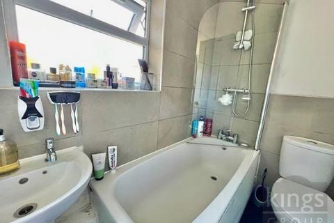 4 Park Road, Waltham Cross, EN8 8AG