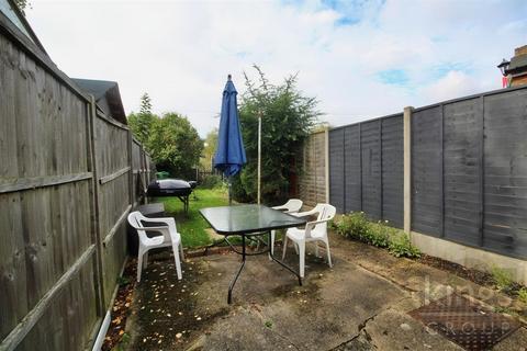 4 Park Road, Waltham Cross, EN8 8AG