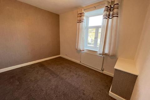 2 bedroom terraced house to rent, Albert Street, Sutton-in-craven