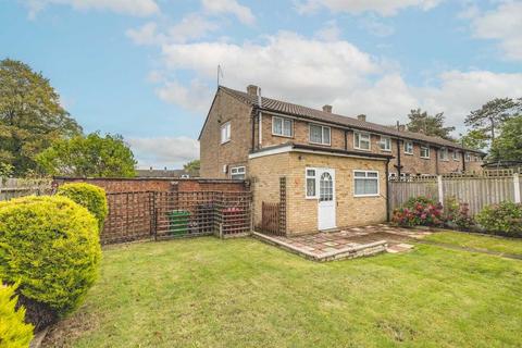 3 bedroom end of terrace house for sale, Garrard Road, Slough SL2