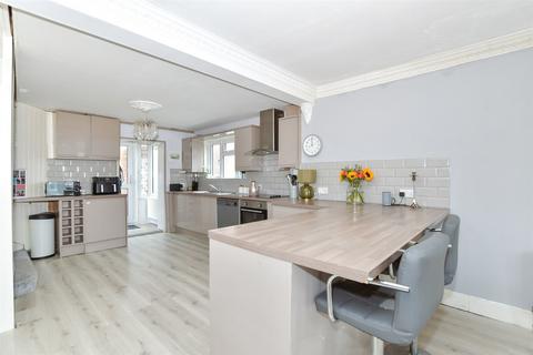 4 bedroom detached house for sale, Frindsbury Road, Strood, Rochester, Kent