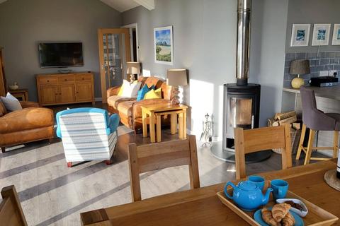 2 bedroom bungalow for sale, Riof House, Riof House, 5 Reef, Isle of Lewis, Eilean Siar, HS2