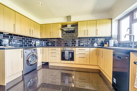 5 bedroom detached house for sale, Penyrheol, Pontypool, NP4