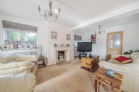 Storrington Hill Road, Hindhead, GU26 6QW