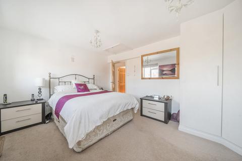 Storrington Hill Road, Hindhead, GU26 6QW