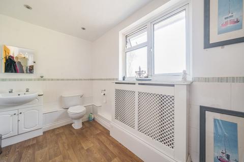 Storrington Hill Road, Hindhead, GU26 6QW