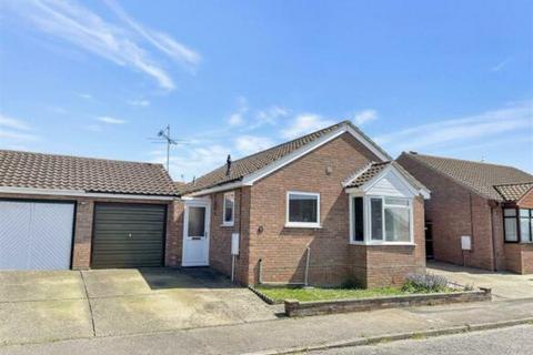 2 bedroom detached bungalow for sale, Strowgers Way, Kessingland