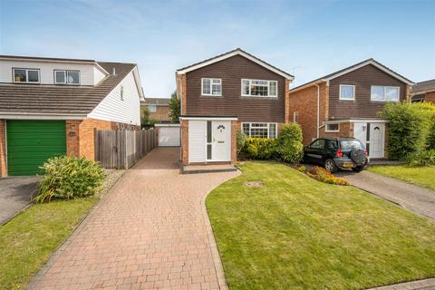 4 bedroom detached house for sale, Gainsborough Drive, Ascot