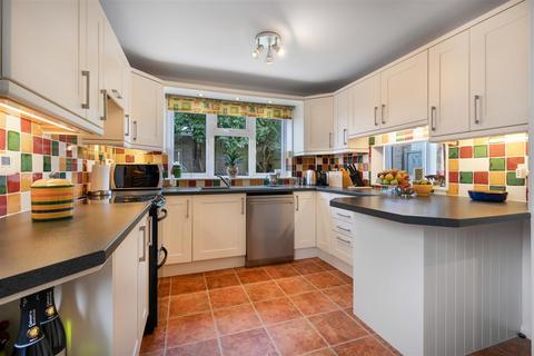 4 bedroom detached house for sale, Gainsborough Drive, Ascot